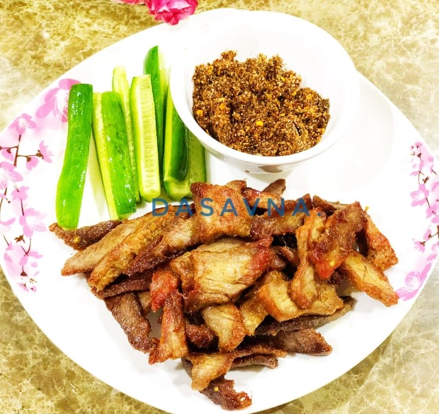 Bò một nắng kiến muối món ngon đặc sản